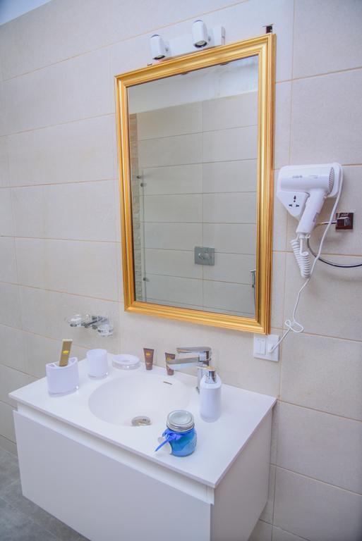 Orchards Cottage Hotel Karaczi Zewnętrze zdjęcie
