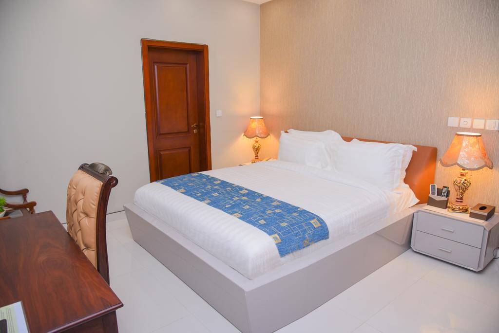 Orchards Cottage Hotel Karaczi Zewnętrze zdjęcie