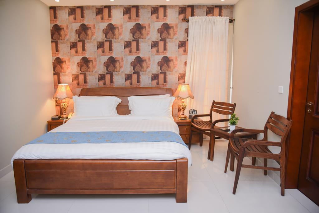 Orchards Cottage Hotel Karaczi Zewnętrze zdjęcie